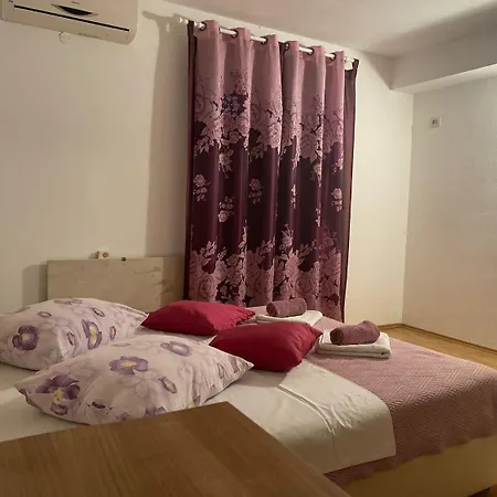 House Kristina 马卡尔斯卡