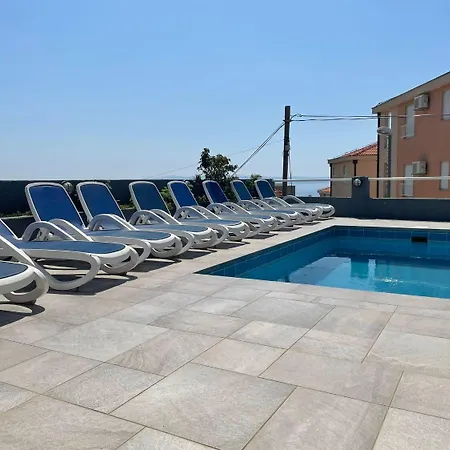 Holiday home Sandra - With Pool Makarska